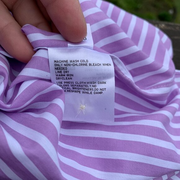 NWT UNIQLO Women's size XL Lavendar/White Striped Long Sleeve Button Down Shirt - Picture 12 of 12